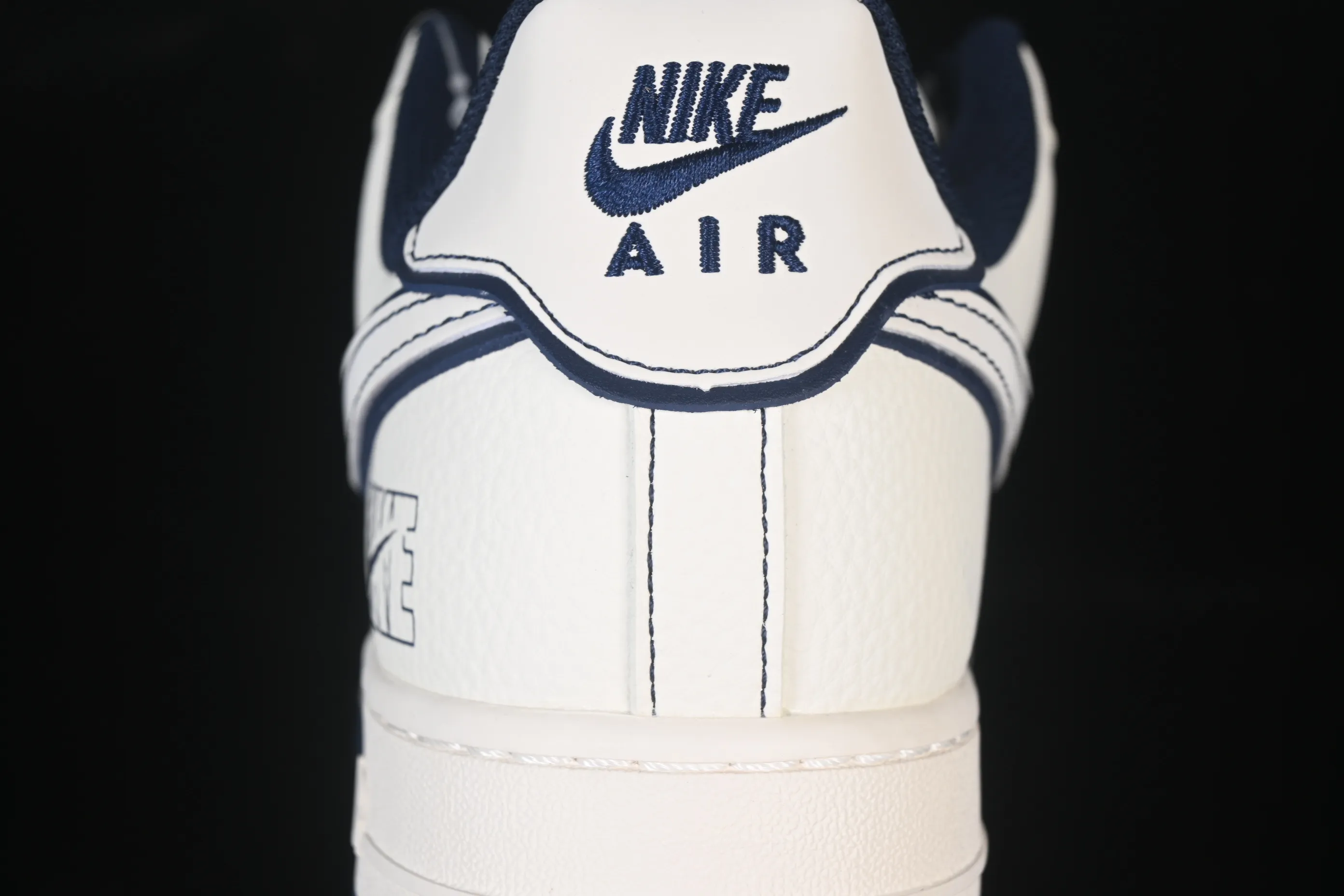 All categories Nk Air Force 1 Air Force series Nk Air Force 1 Low Air Force low-top Nike Air Force 1'07 Low Beige Bugs Bunny Air Force 1 low-top casual sneakers JP8028-013